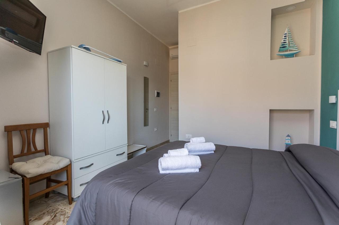 Ad Un Passo Dal Mare Bed and Breakfast Praia a Mare Eksteriør billede