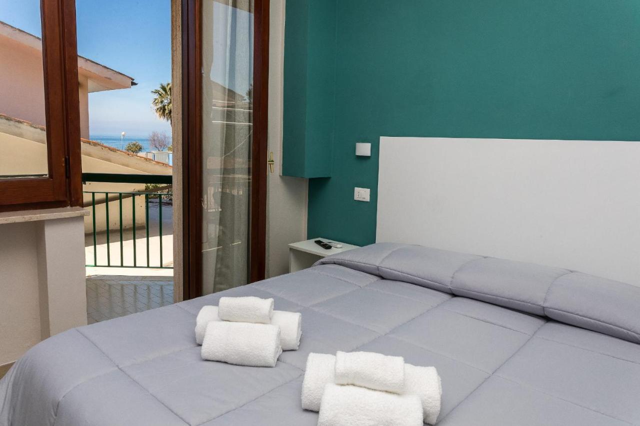 Ad Un Passo Dal Mare Bed and Breakfast Praia a Mare Eksteriør billede