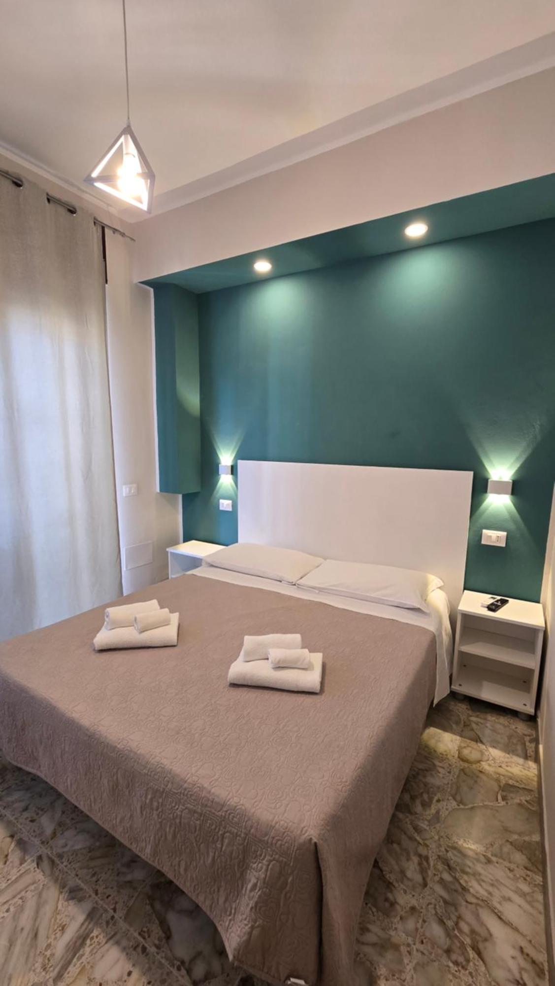 Ad Un Passo Dal Mare Bed and Breakfast Praia a Mare Eksteriør billede