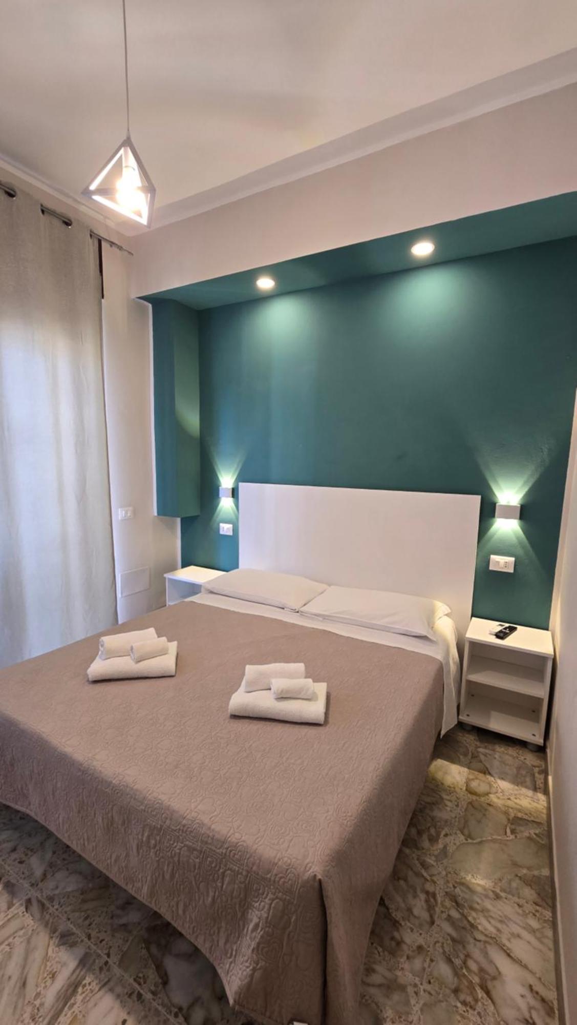 Ad Un Passo Dal Mare Bed and Breakfast Praia a Mare Eksteriør billede